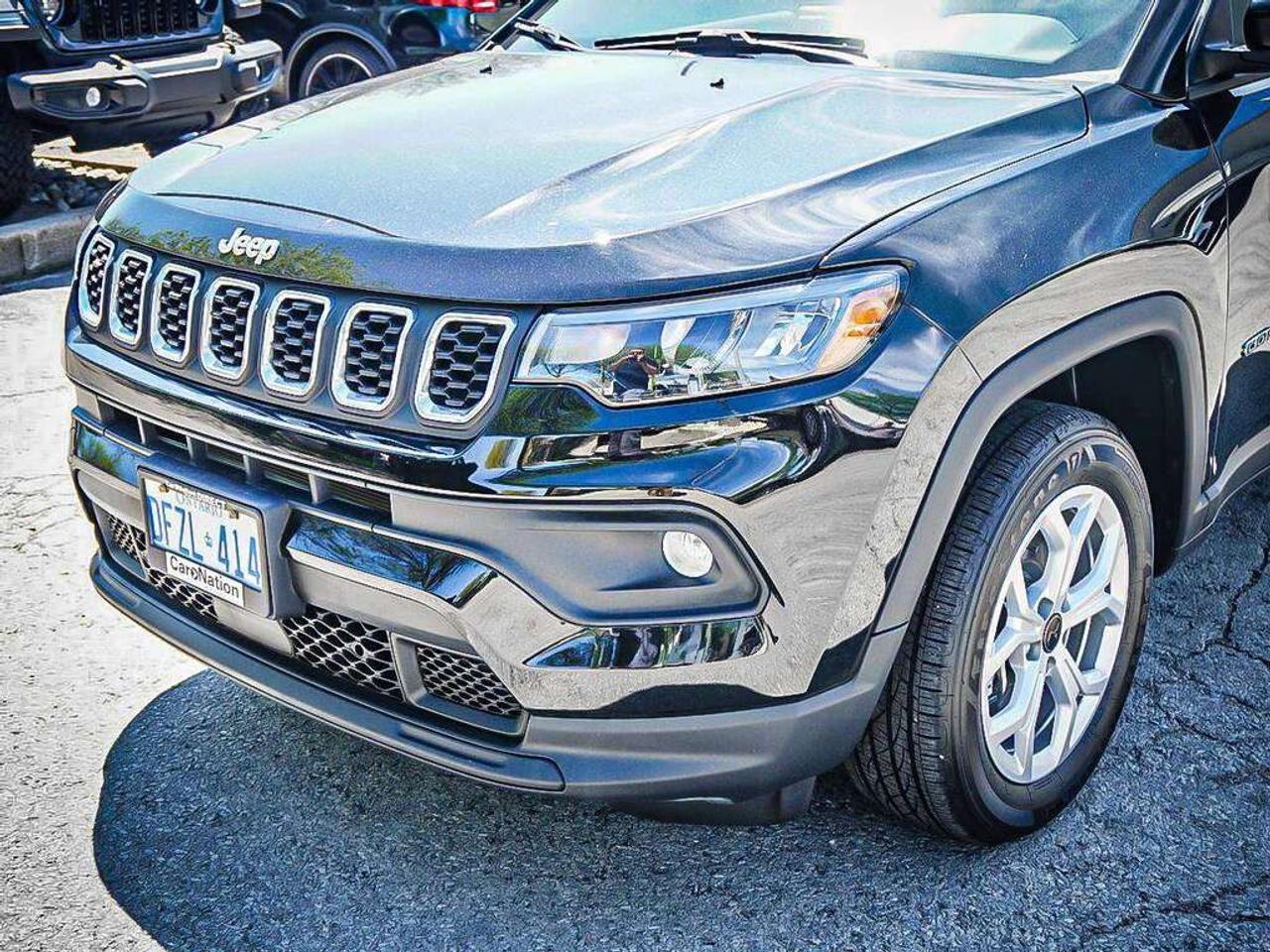2025 Jeep Compass  Photo3