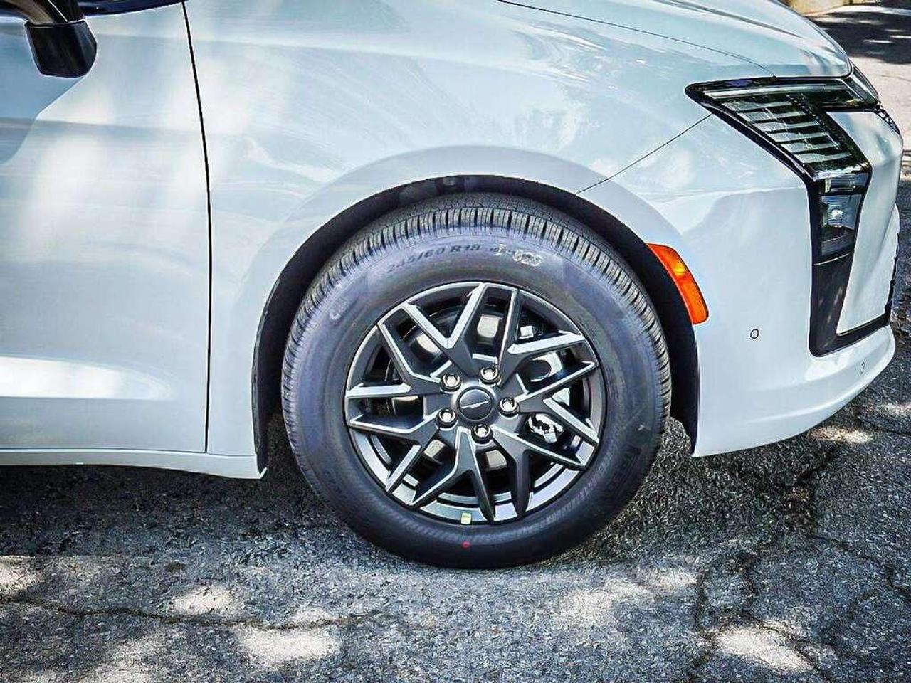 2027 Chrysler Pacifica  Photo