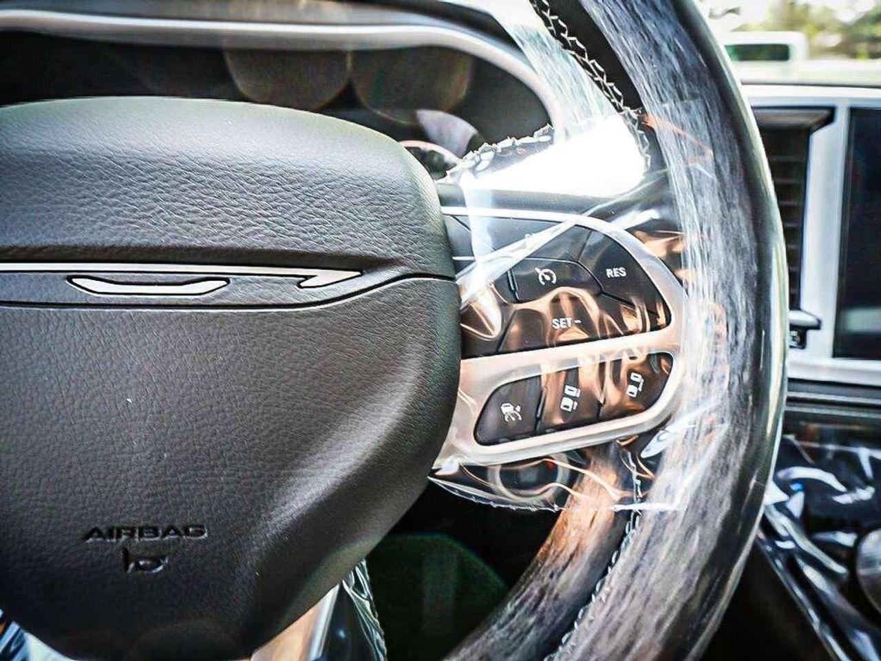 2027 Chrysler Pacifica  Photo