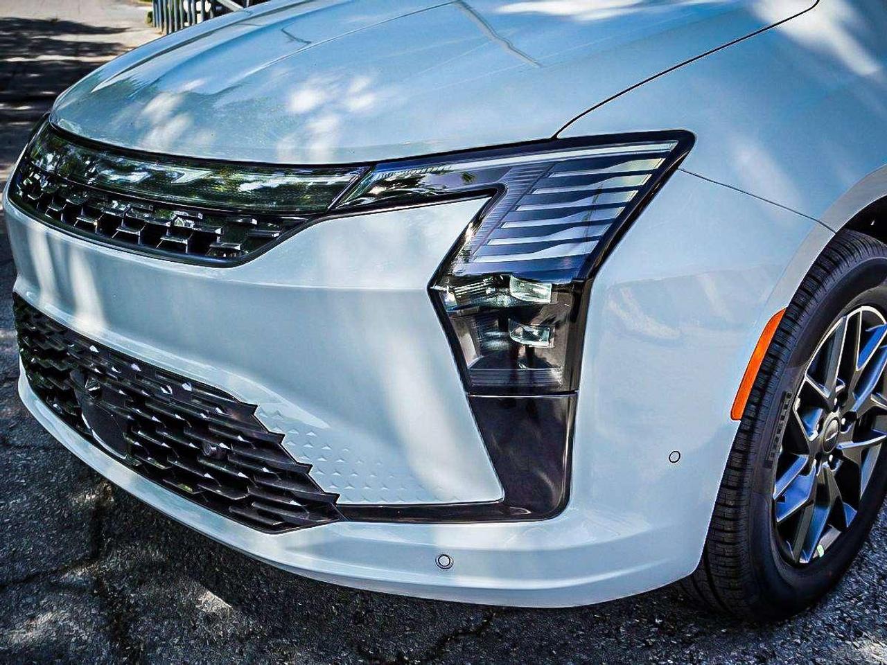 2027 Chrysler Pacifica  Photo