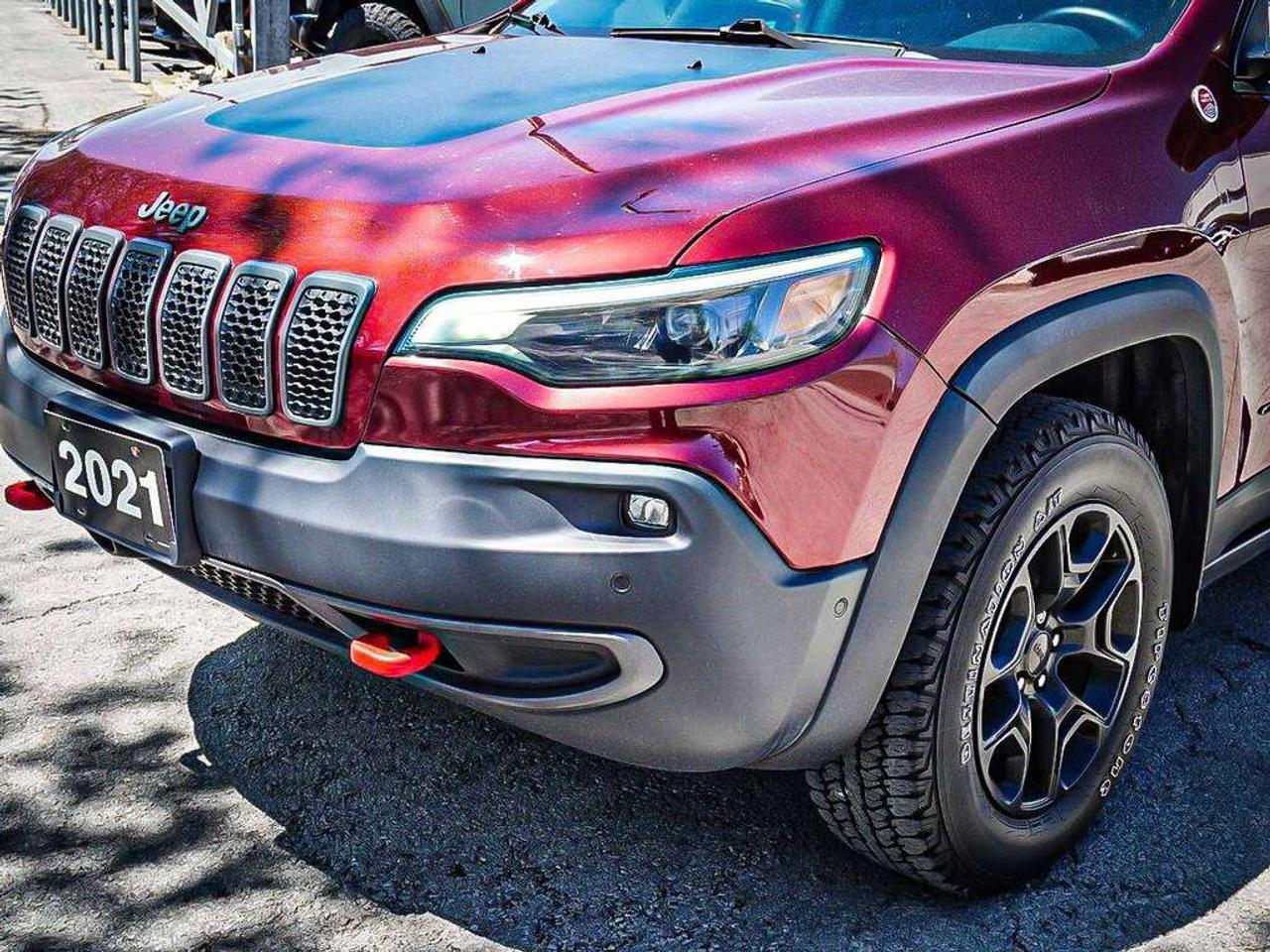 2021 Jeep Cherokee  Photo4