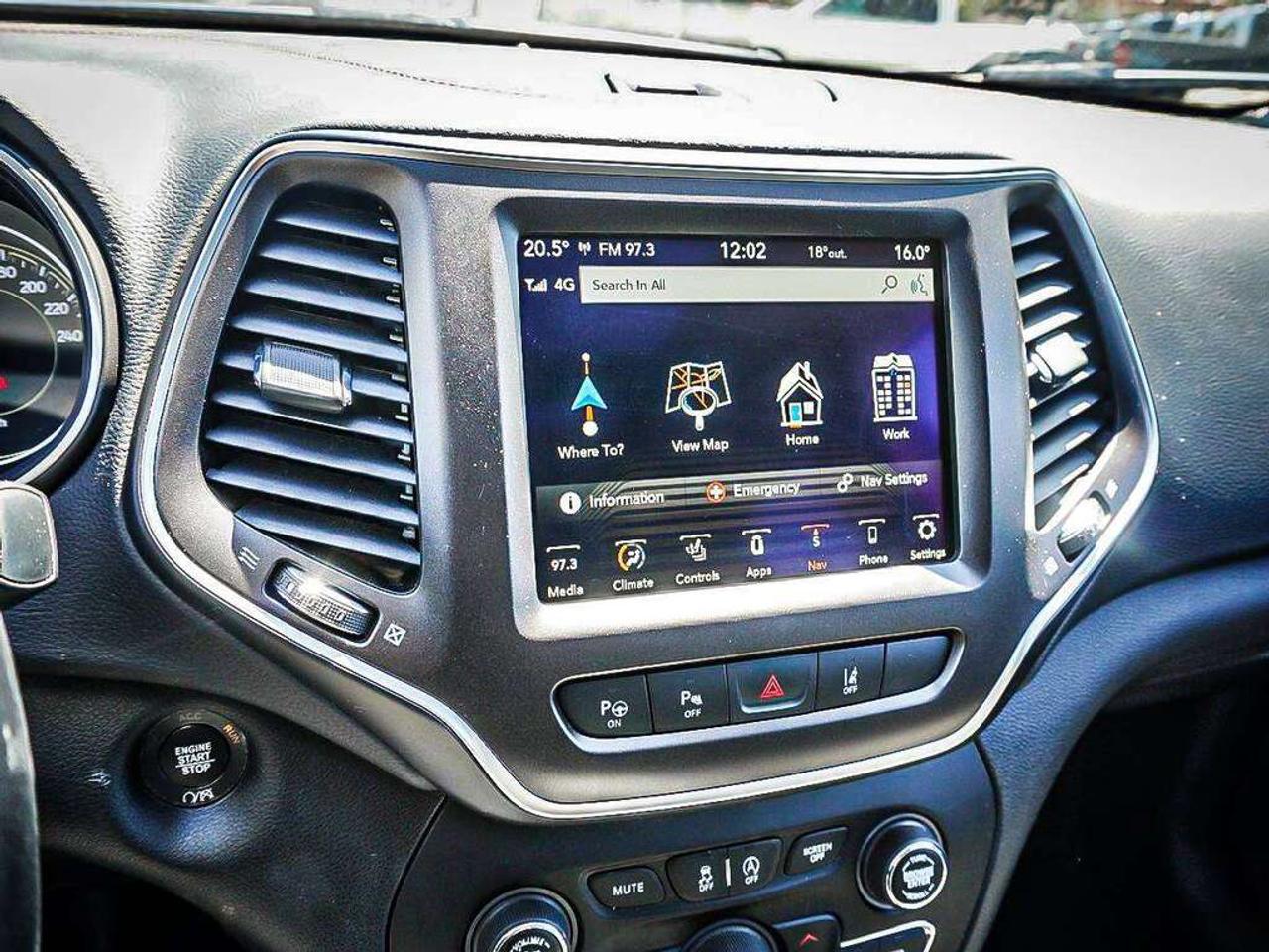 2021 Jeep Cherokee  Photo
