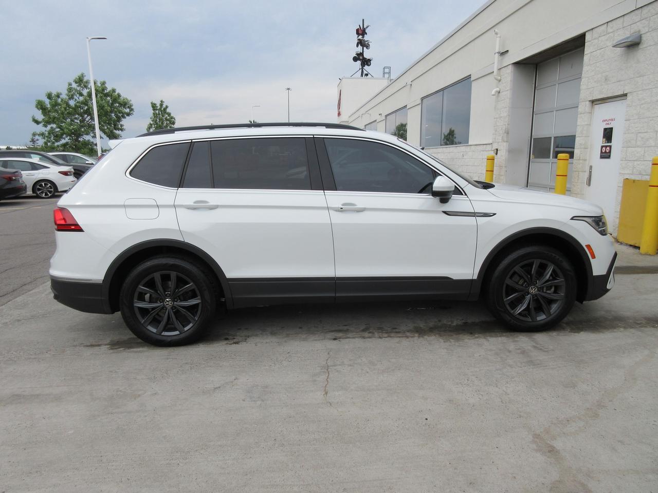 2022 Volkswagen Tiguan Comfortline 4dr All-wheel Drive 4MOTION Photo