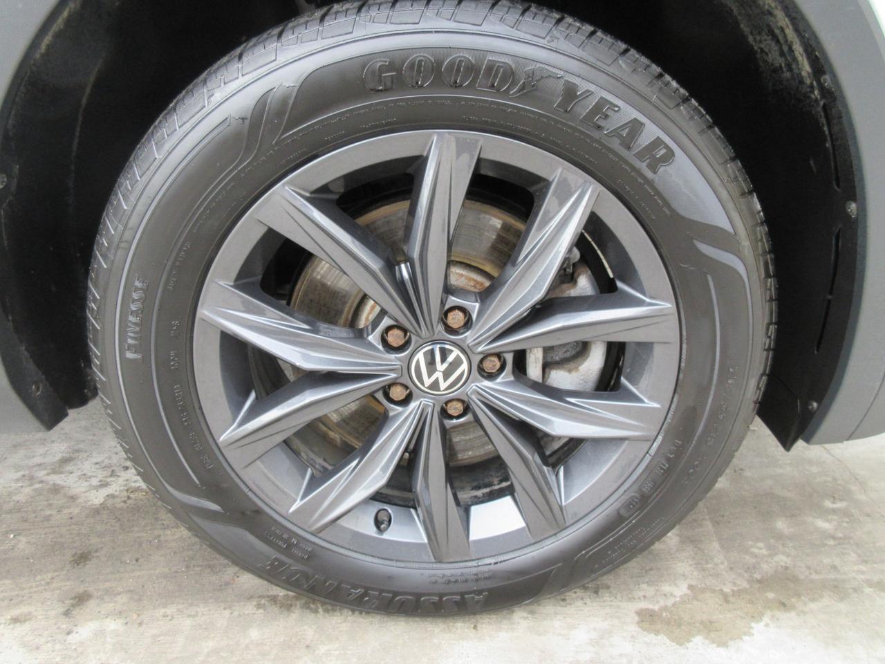 2022 Volkswagen Tiguan Comfortline 4dr All-wheel Drive 4MOTION Photo