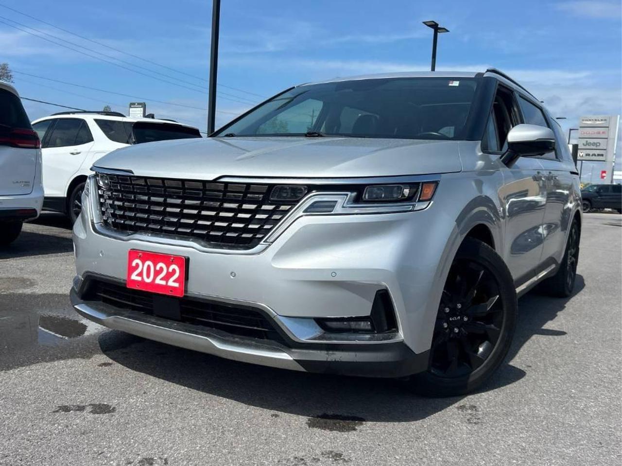 2022 Kia Carnival SX Passenger Van Photo