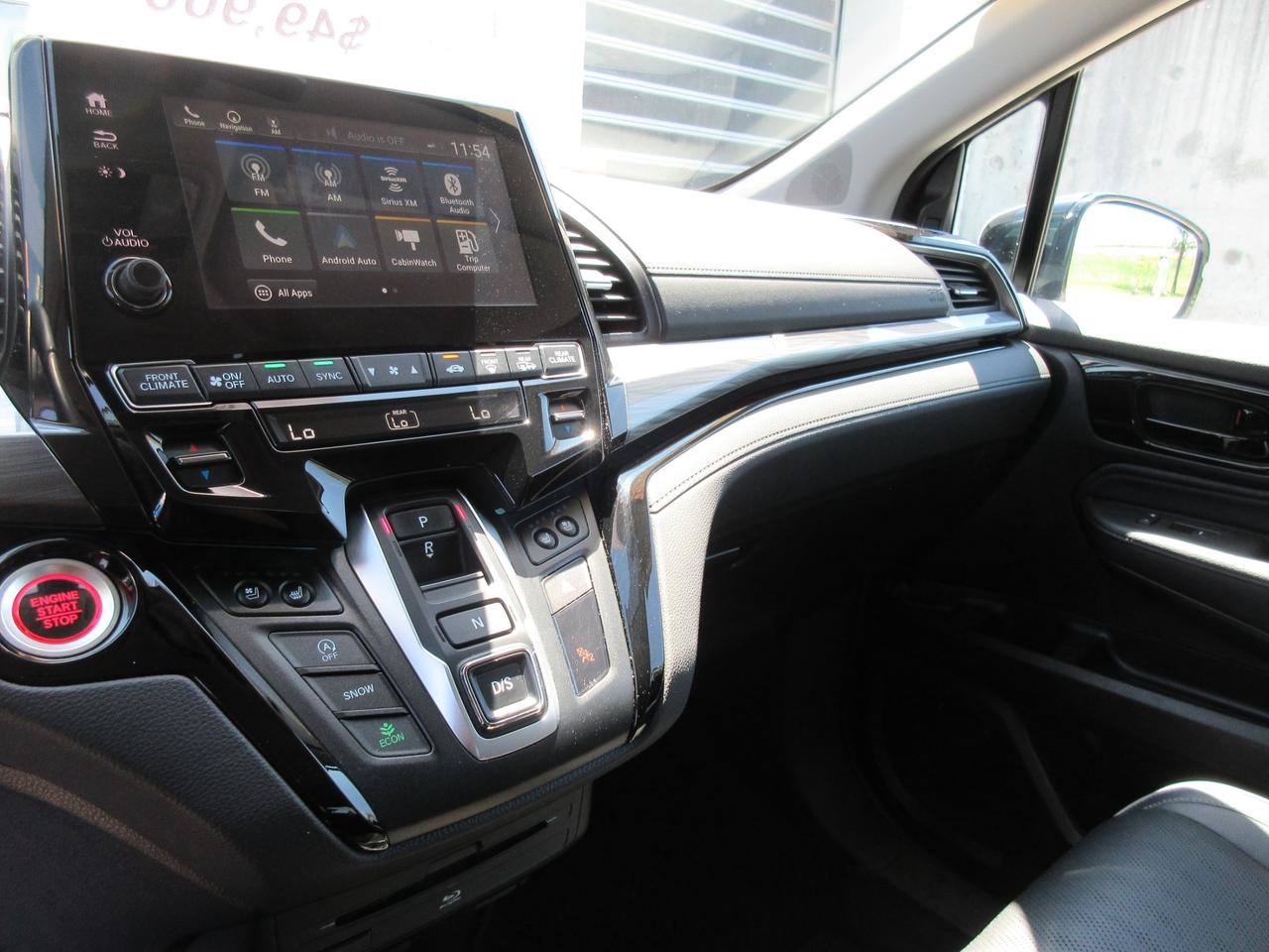2024 Honda Odyssey Touring Passenger Van Photo