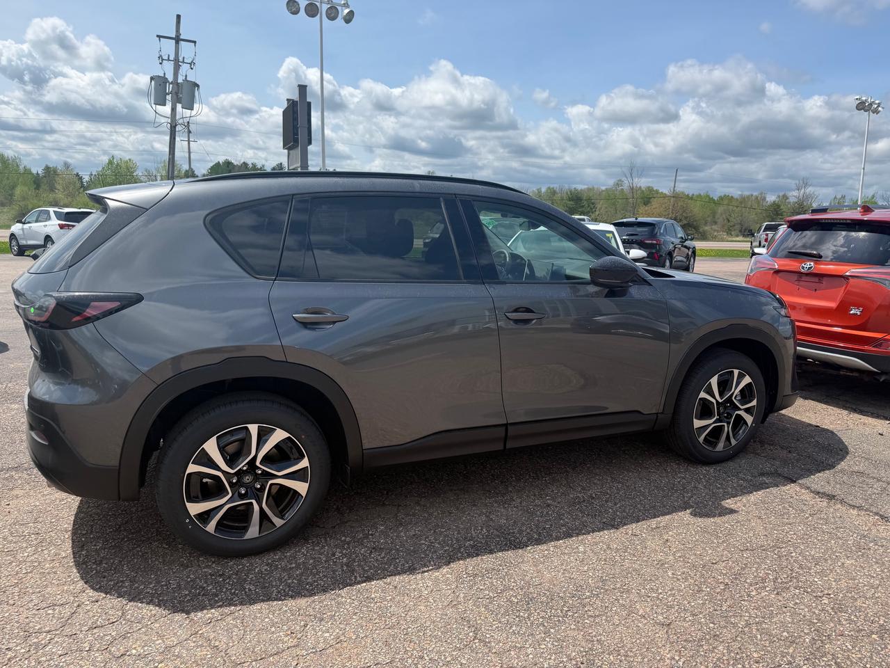 2026 Mazda CX-5 GS 4dr i-ACTIV All-Wheel Drive Sport Utility Photo2