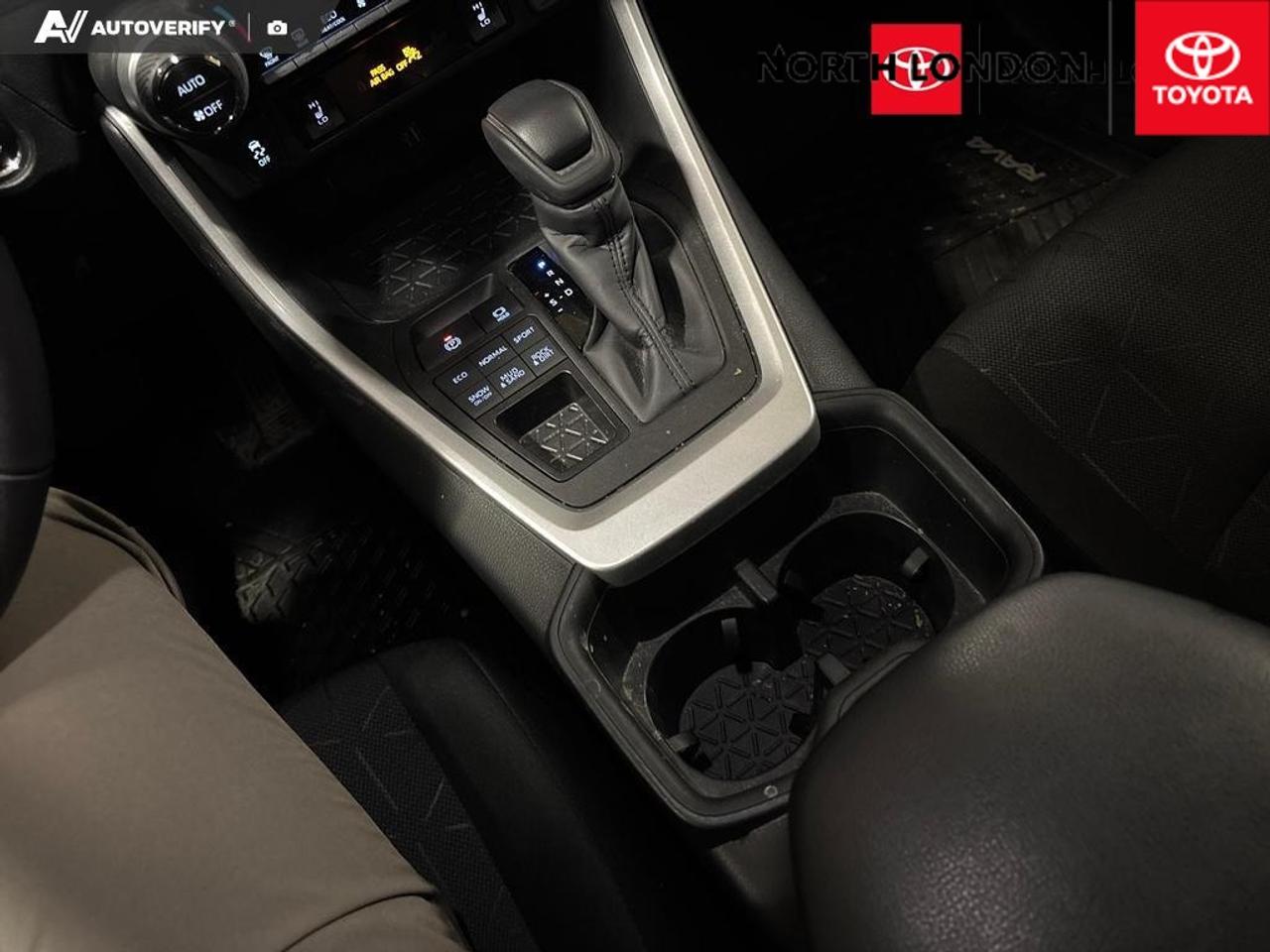 2023 Toyota RAV4 XLE 4dr All-wheel Drive Photo