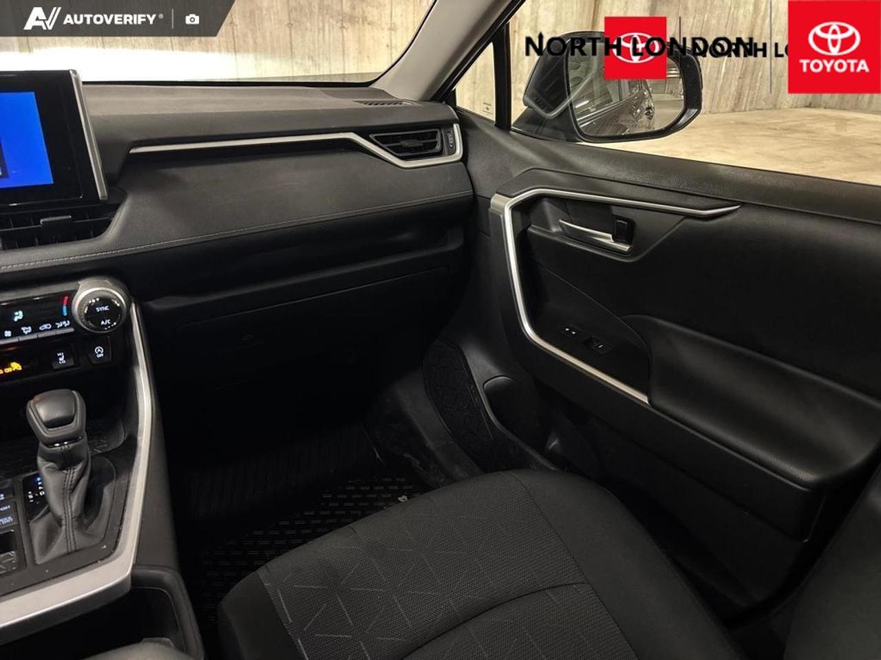 2023 Toyota RAV4 XLE 4dr All-wheel Drive Photo
