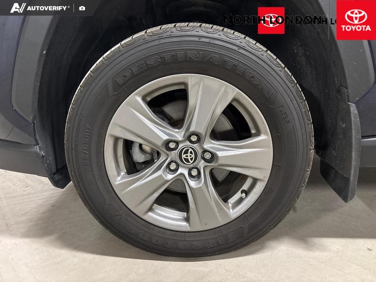 2023 Toyota RAV4 XLE 4dr All-wheel Drive Photo