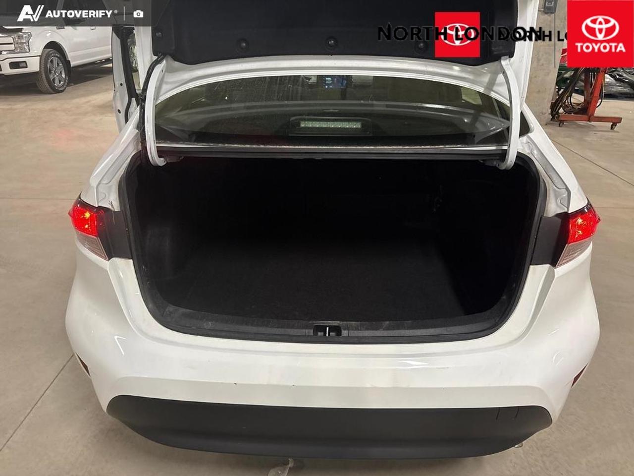 2023 Toyota Corolla Hybrid LE 4dr Front-Wheel Drive Sedan Photo