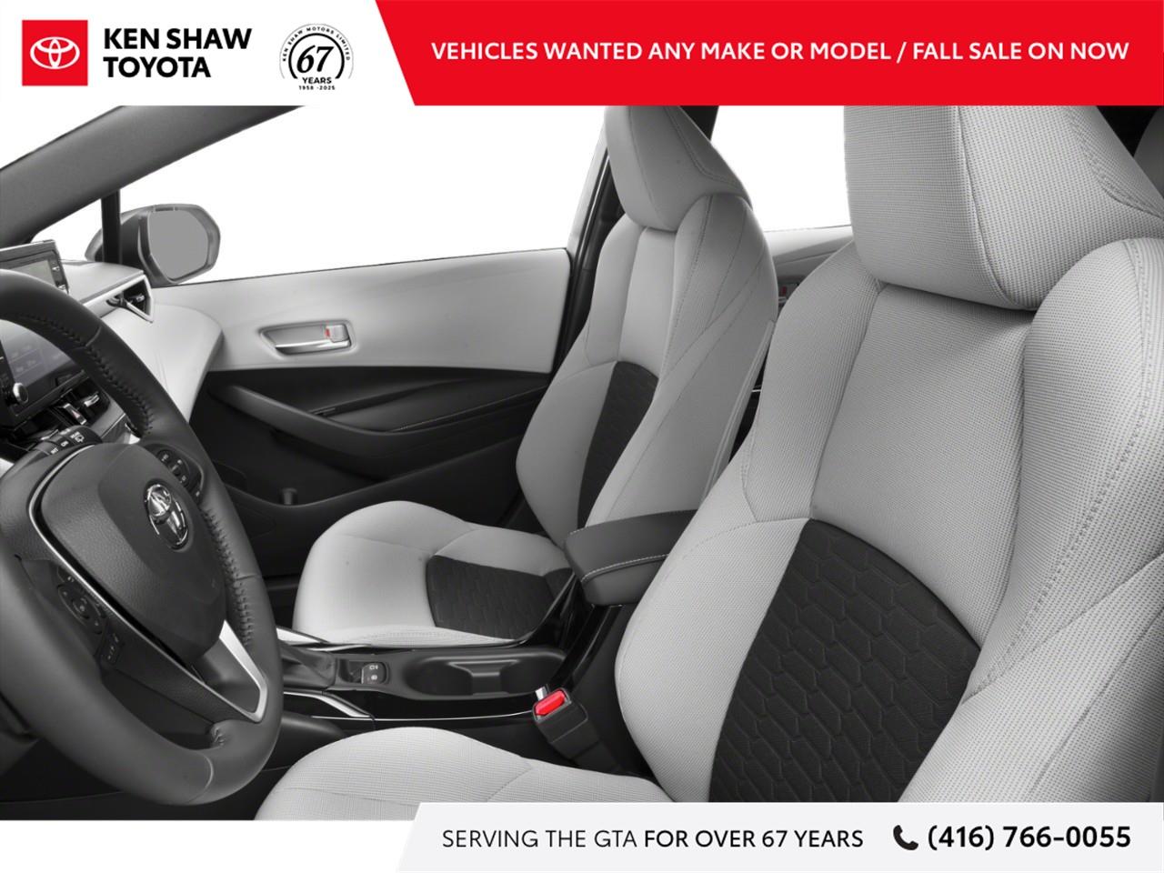 2021 Toyota Corolla Hatchback Base 5dr Photo
