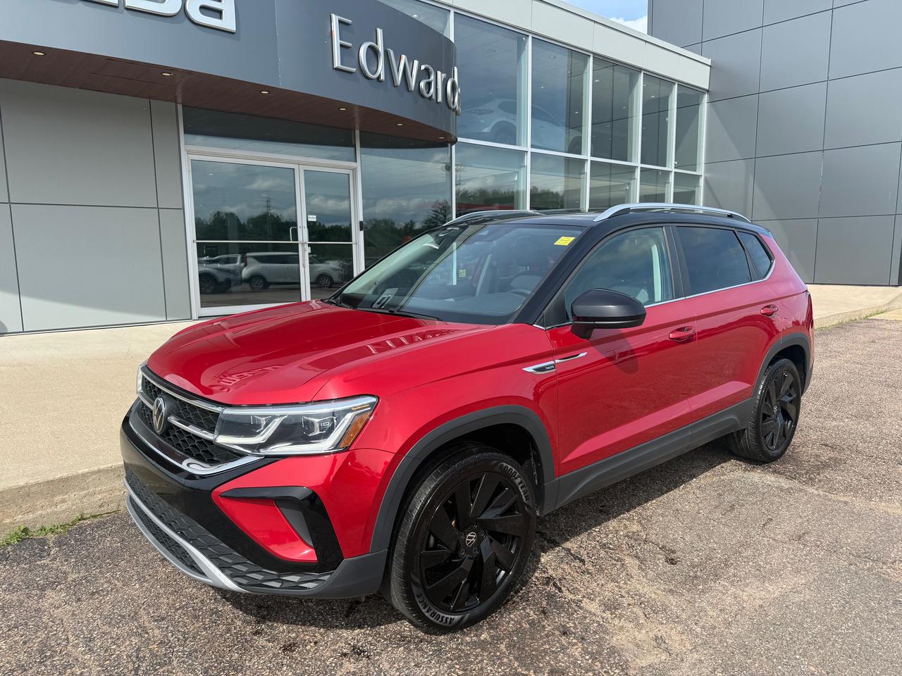 2023 Volkswagen Taos Highline 4dr All-Wheel Drive 4MOTION Photo3