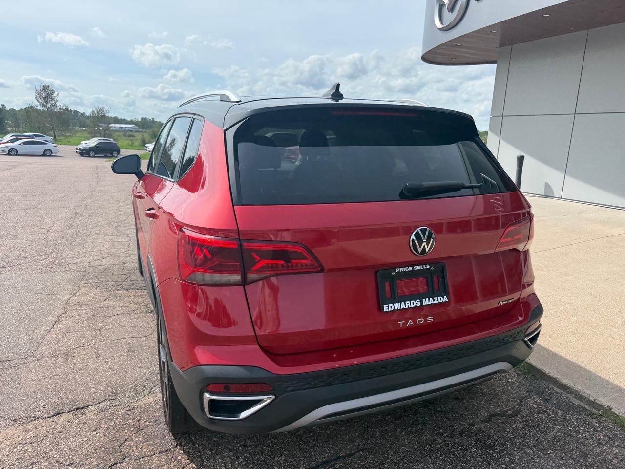 2023 Volkswagen Taos Highline 4dr All-Wheel Drive 4MOTION Photo