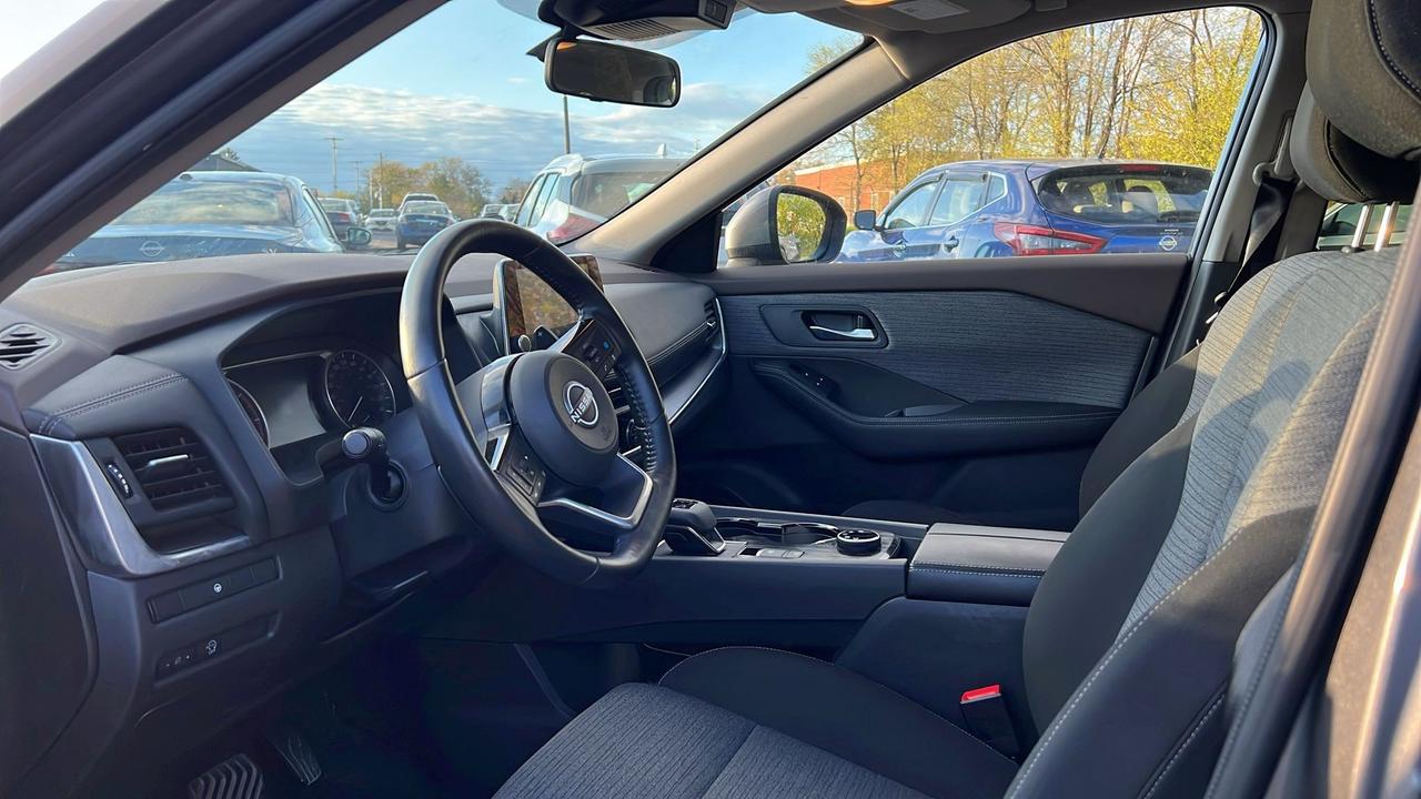 2023 Nissan Rogue SV Moonroof 4dr All-Wheel Drive Sport Utility Photo