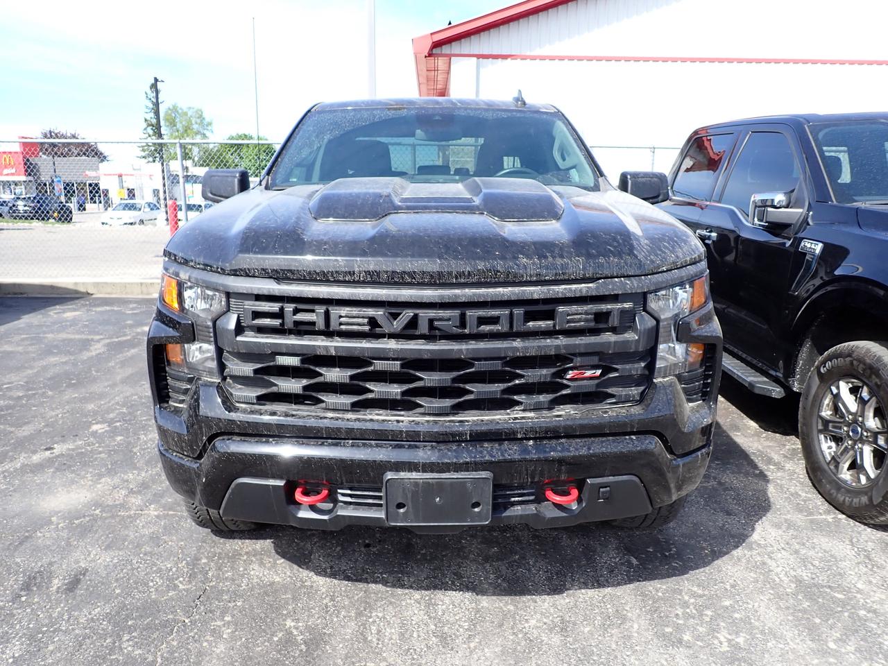 2024 Chevrolet Silverado 1500 Custom Trail Boss 4WD Photo