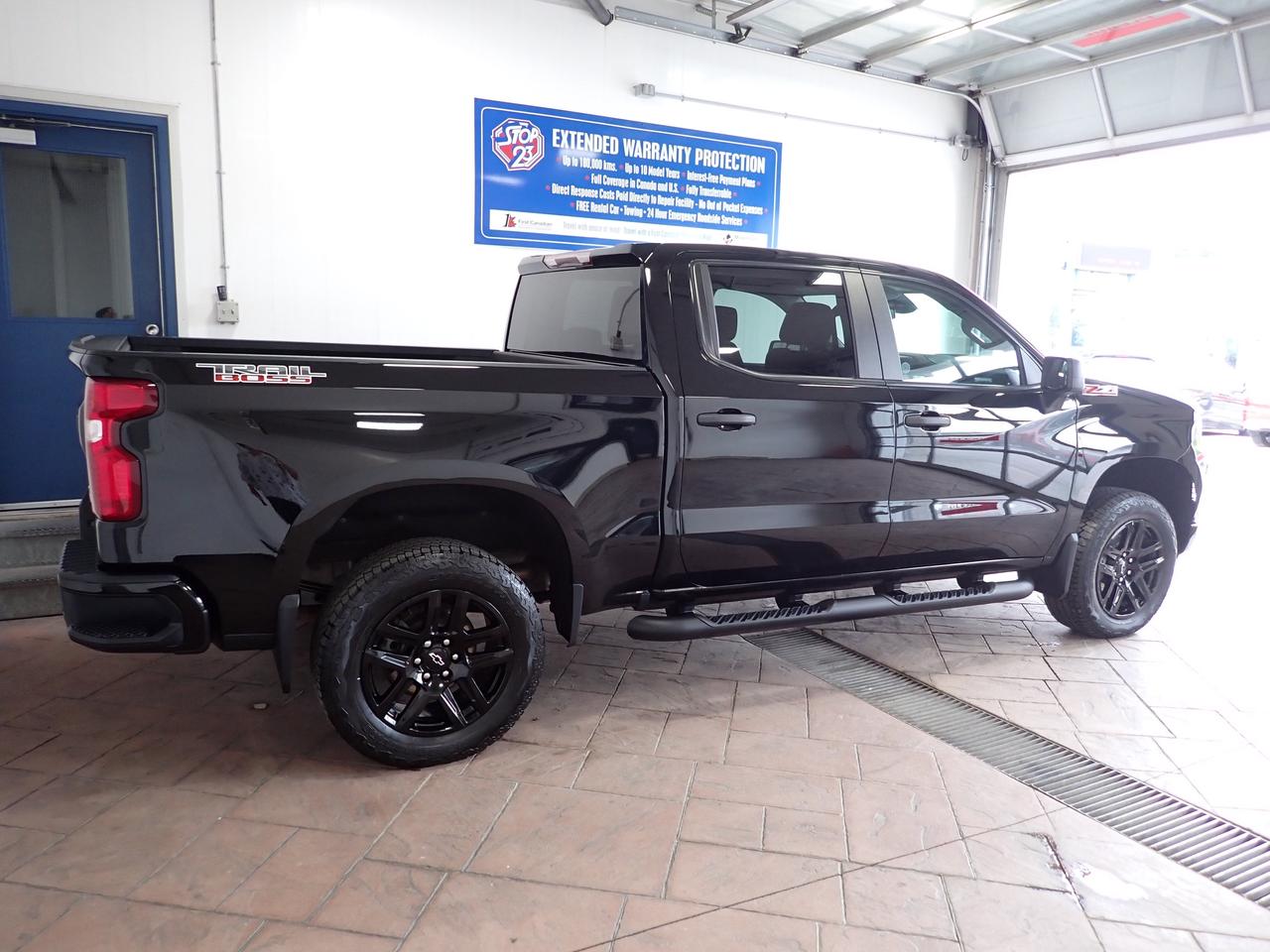 2024 Chevrolet Silverado 1500 Custom Trail Boss 4WD 5'8 BOX Z71 OFF ROAD Photo1