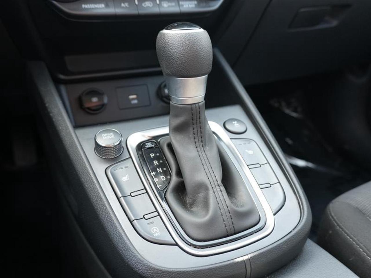 2023 Hyundai KONA 2.0L Essential AWD Photo