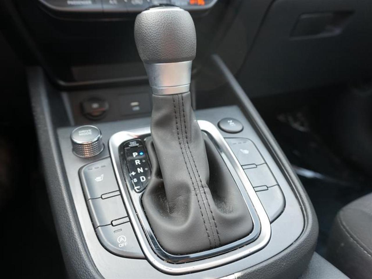 2023 Hyundai KONA 2.0L Essential AWD Photo