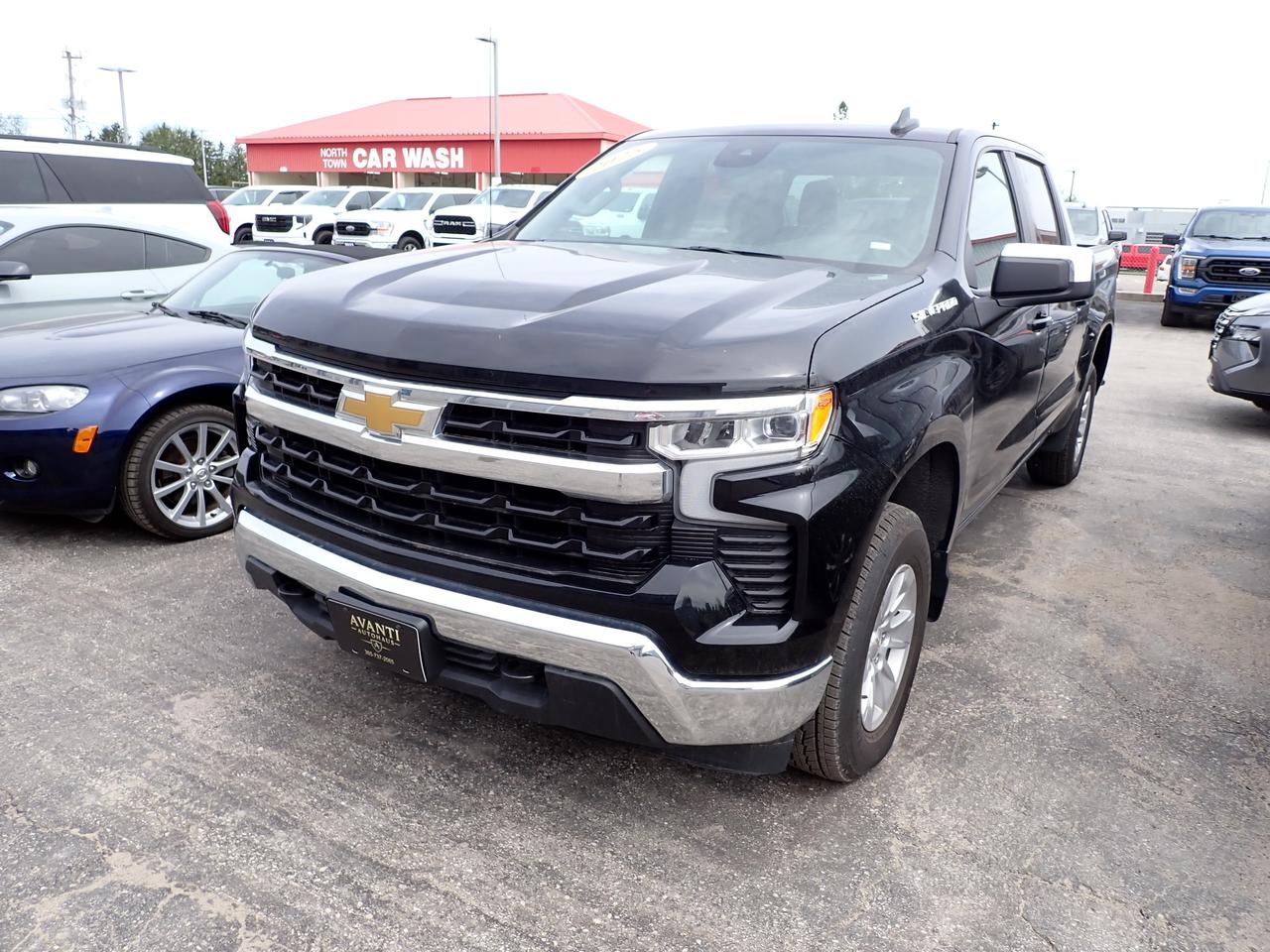 2025 Chevrolet Silverado 1500 LT 4WD Crew Cab Photo2