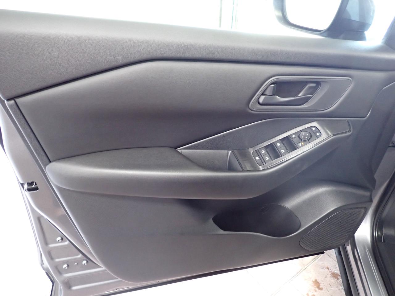 2024 Nissan Rogue S AWD 4 DR Photo
