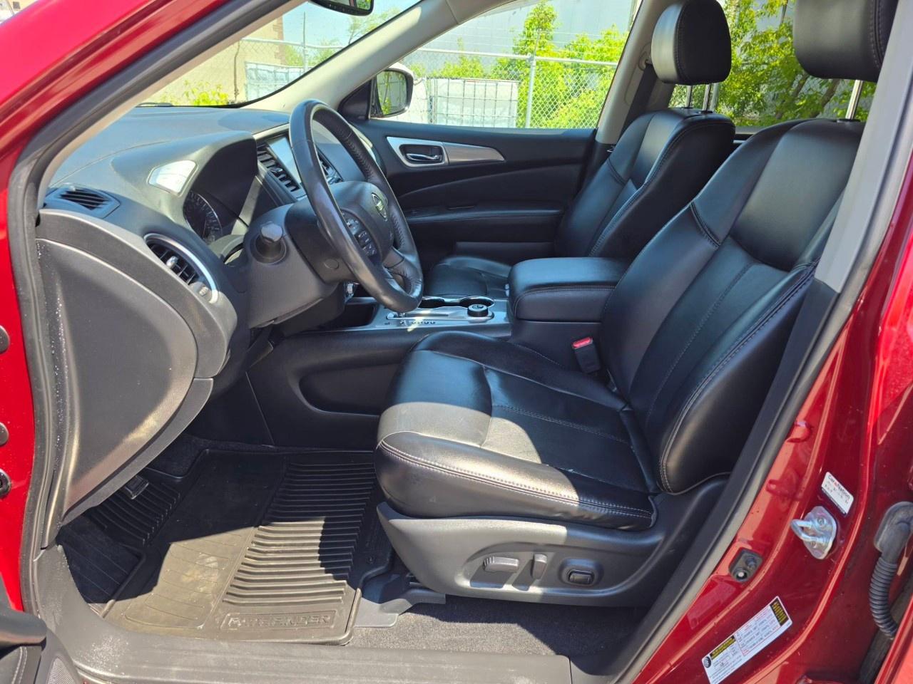 2017 Nissan Pathfinder 4WD 4DR SL Photo