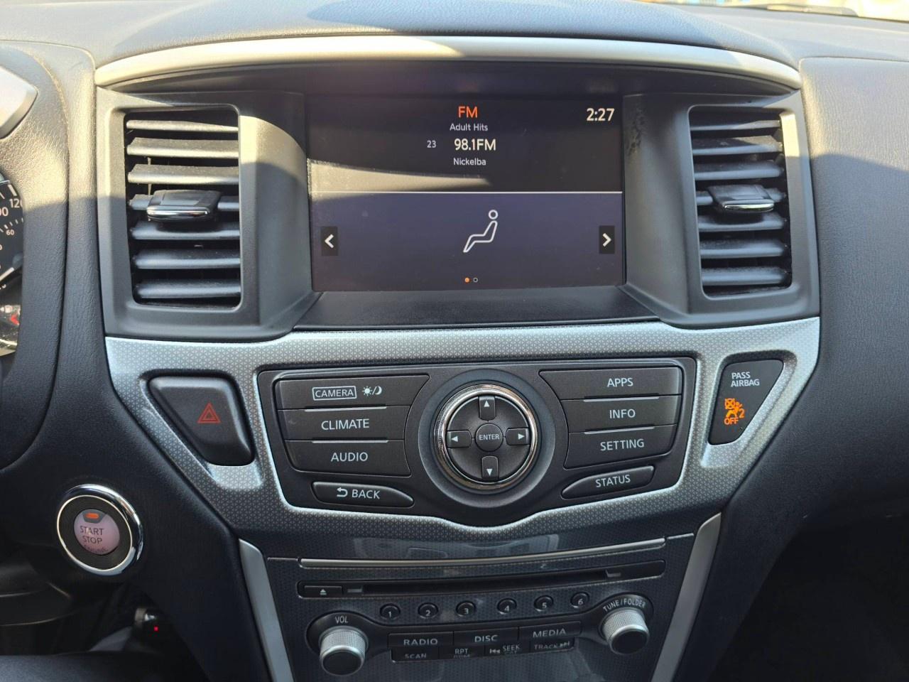2017 Nissan Pathfinder 4WD 4DR SL Photo