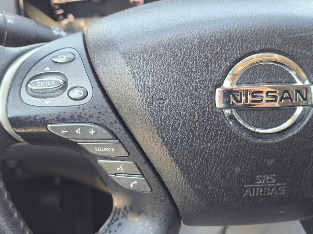 2017 Nissan Pathfinder 4WD 4DR SL Photo