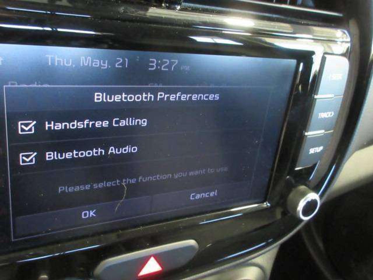 2023 Kia Soul EX, HTD. SEATS, A/C, BT, APPLE/ANDROID, 75K! Photo