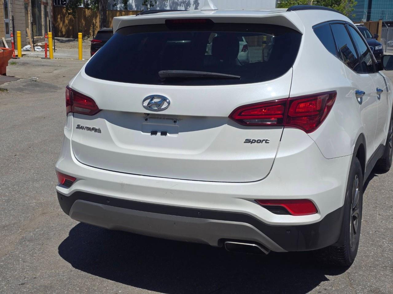 2017 Hyundai Santa Fe Sport FWD 4dr 2.4L Premium Photo