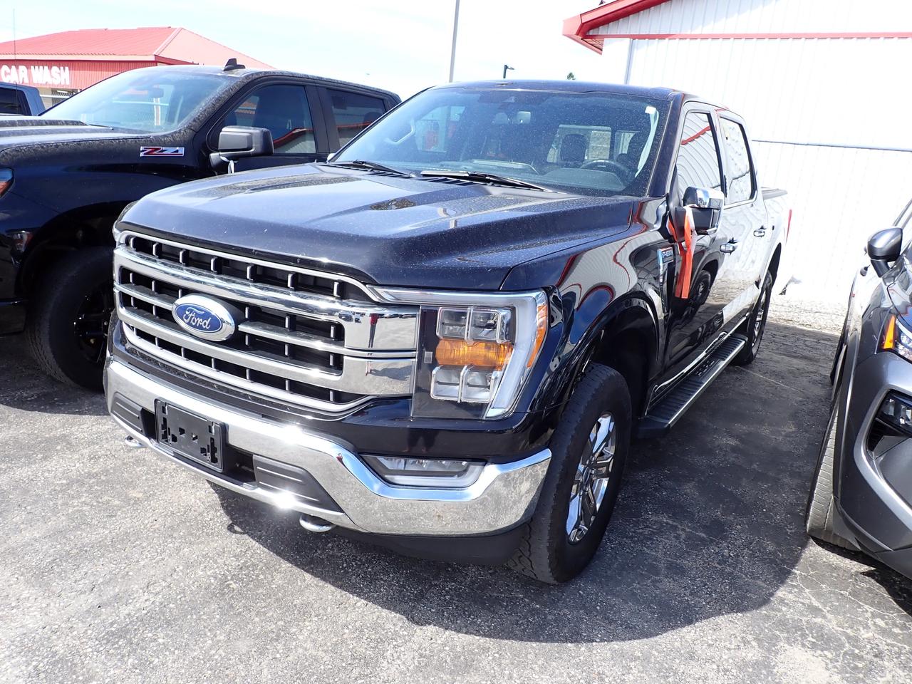 2022 Ford F-150 LARIAT SUPERCREW 5.5 BOX 4WD Photo2