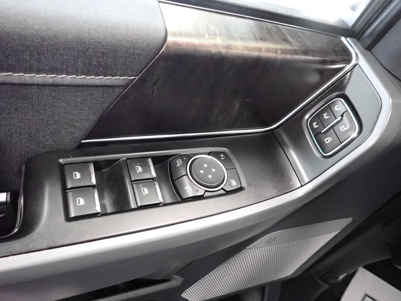 2022 Ford F-150 LARIAT SUPERCREW 5.5 BOX LEATHER NAVI SUNROOF 4WD Photo