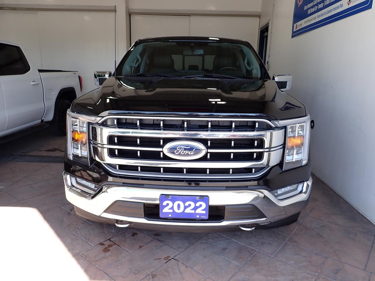2022 Ford F-150 LARIAT SUPERCREW 5.5 BOX LEATHER NAVI SUNROOF 4WD Photo