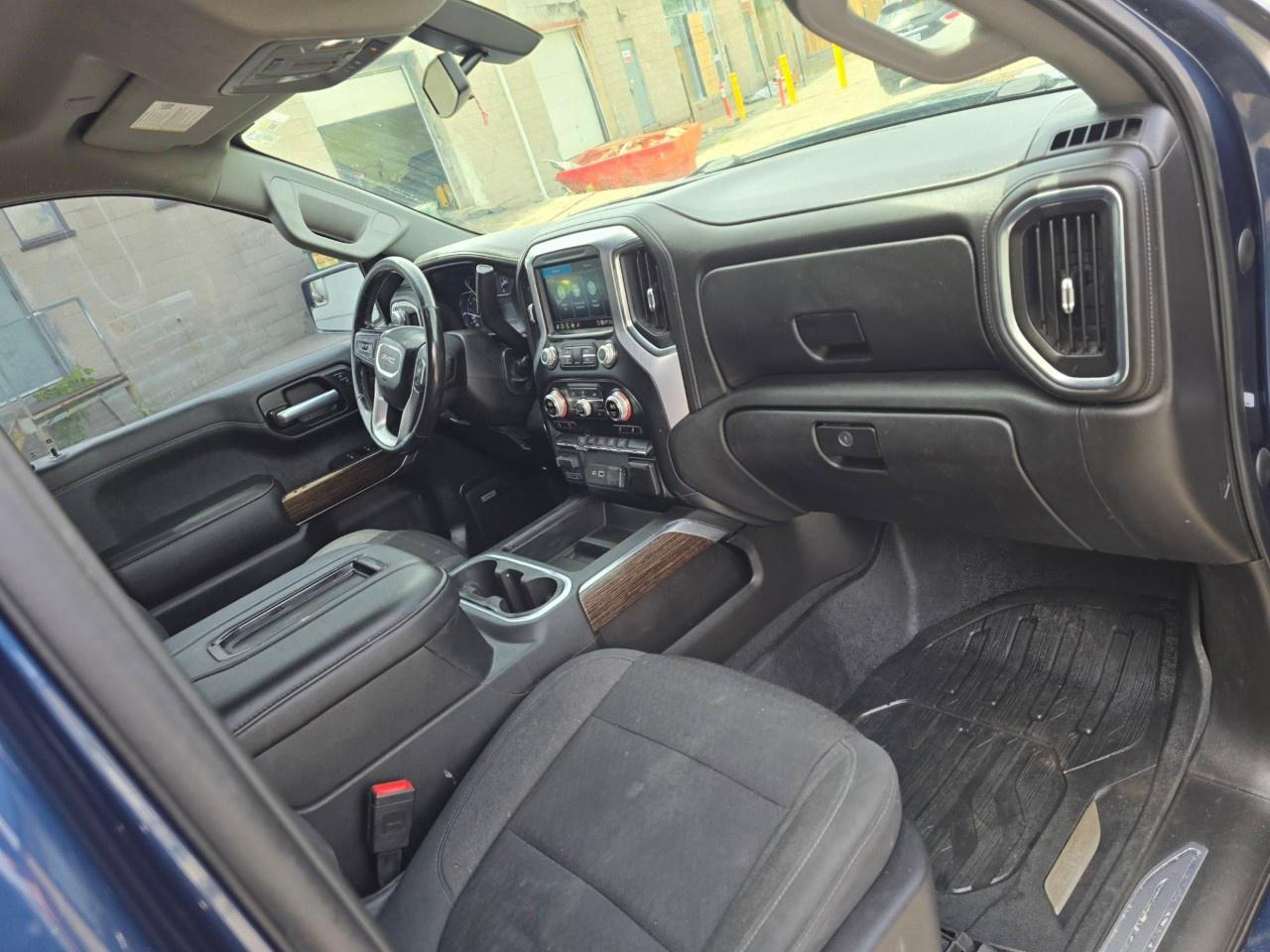 2020 GMC Sierra 1500 Crew Cab Short Box 4-Wheel Drive Elevation Photo