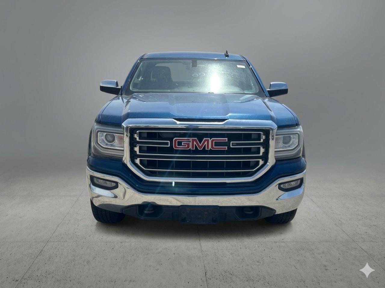 2016 GMC Sierra 1500 4WD Crew Cab Short Box SLE Photo
