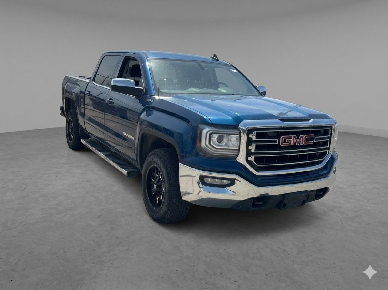 2016 GMC Sierra 1500 4WD Crew Cab Short Box SLE Photo