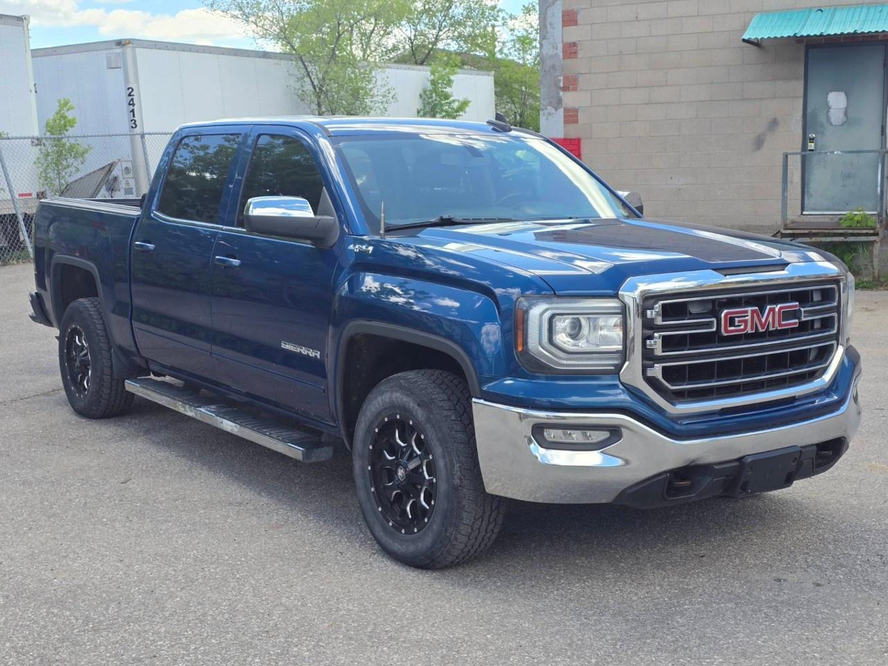2016 GMC Sierra 1500 4WD Crew Cab Short Box SLE Photo