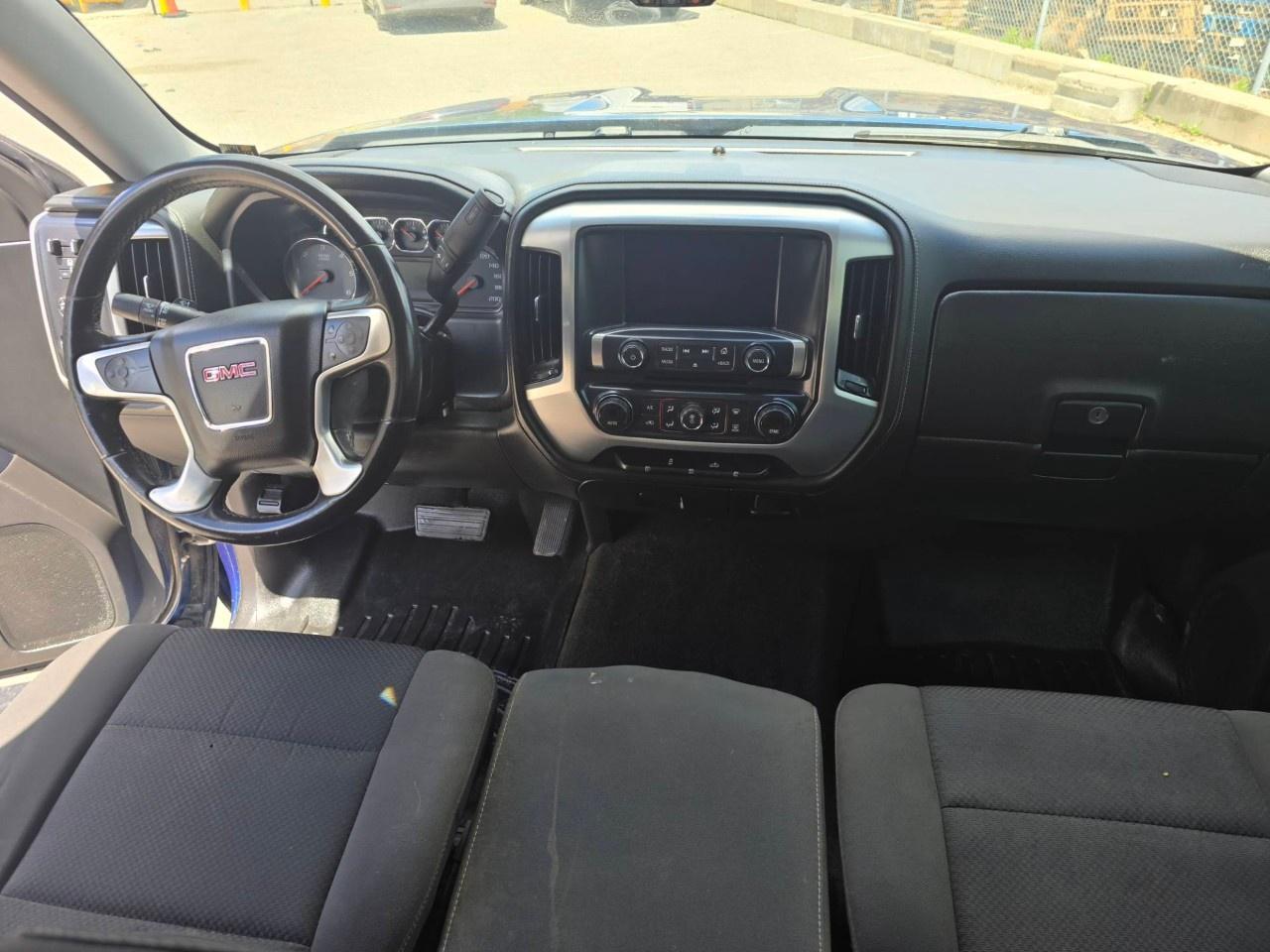 2016 GMC Sierra 1500 4WD Crew Cab Short Box SLE Photo
