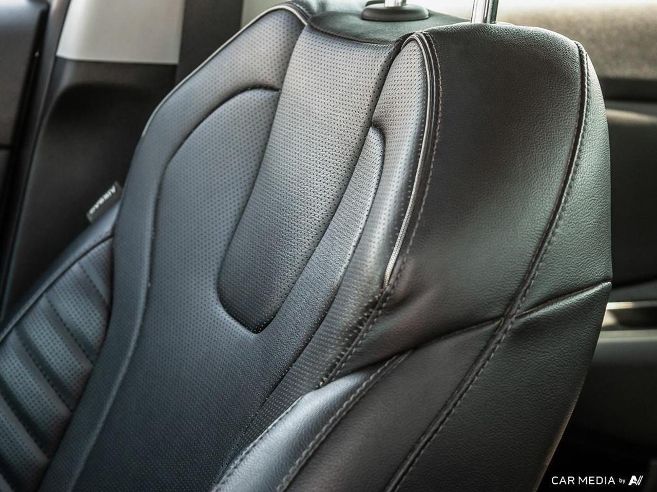 2021 Hyundai Elantra Ultimate Tech 4dr Sedan Photo