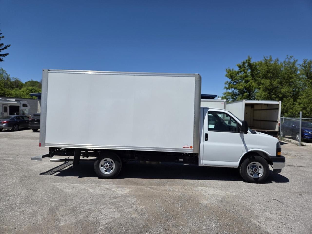 2025 GMC Savana G3500 - 14Ft Box - V8 Gas - Single Rear Wheels - N Photo1