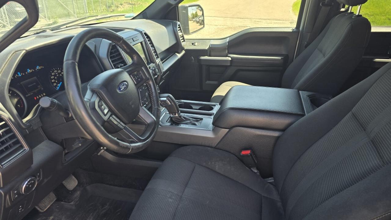 2017 Ford F-150 XLT Sport - Crew Cab - 302A Pkg - 3.5L Ecoboost - Photo