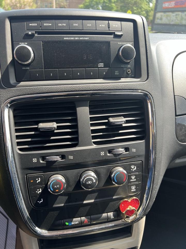 2015 Dodge Grand Caravan 4dr Wagon Canada Value Package Photo