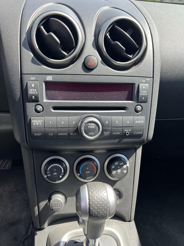 2010 Nissan Rogue S 4dr All-wheel Drive Photo