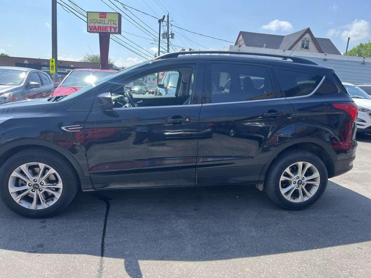 2019 Ford Escape SEL 4dr 4x4 Automatic Photo3