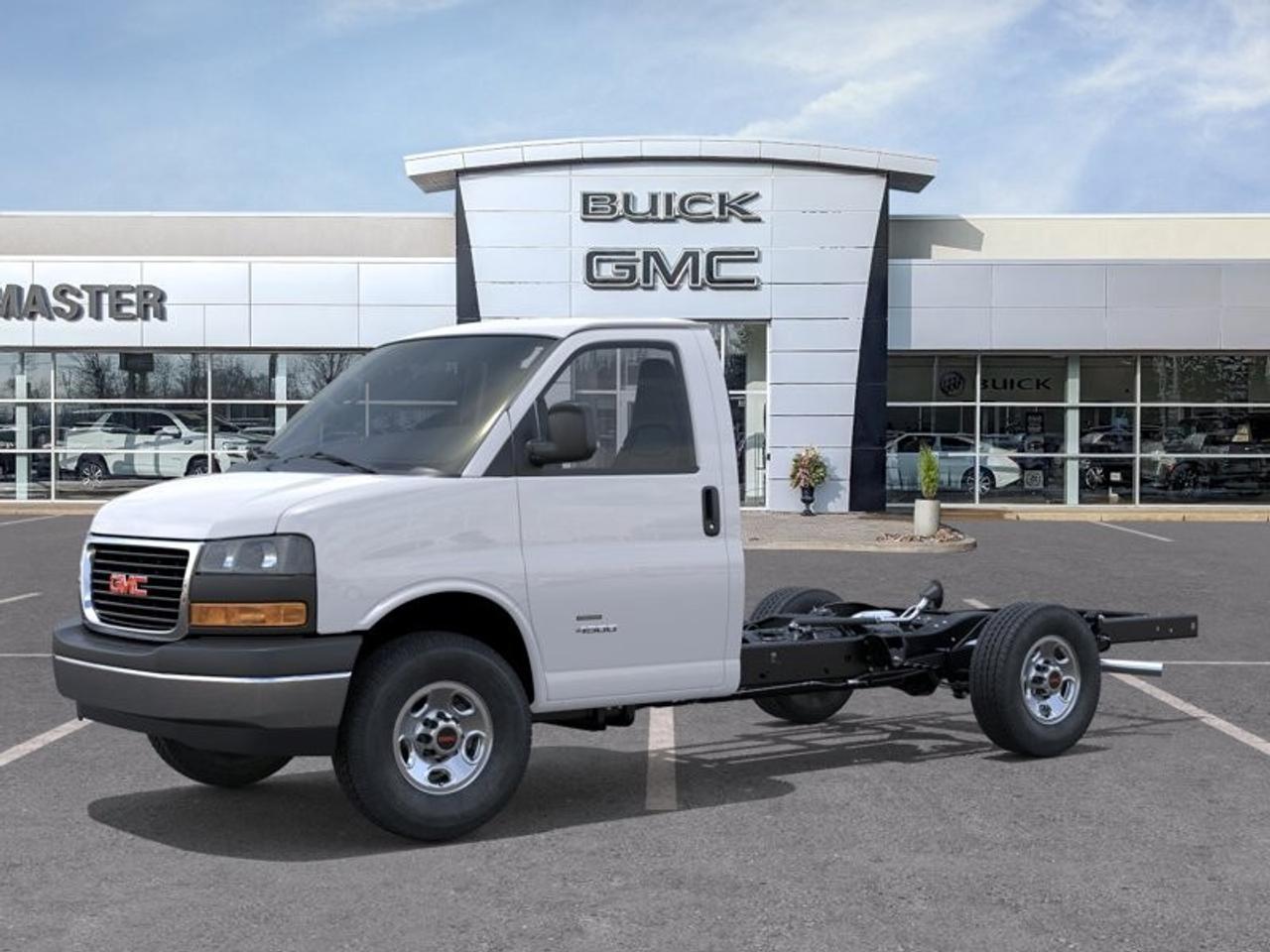 2026 GMC Savana Commercial Cutaway 3500 Van 139" Photo2