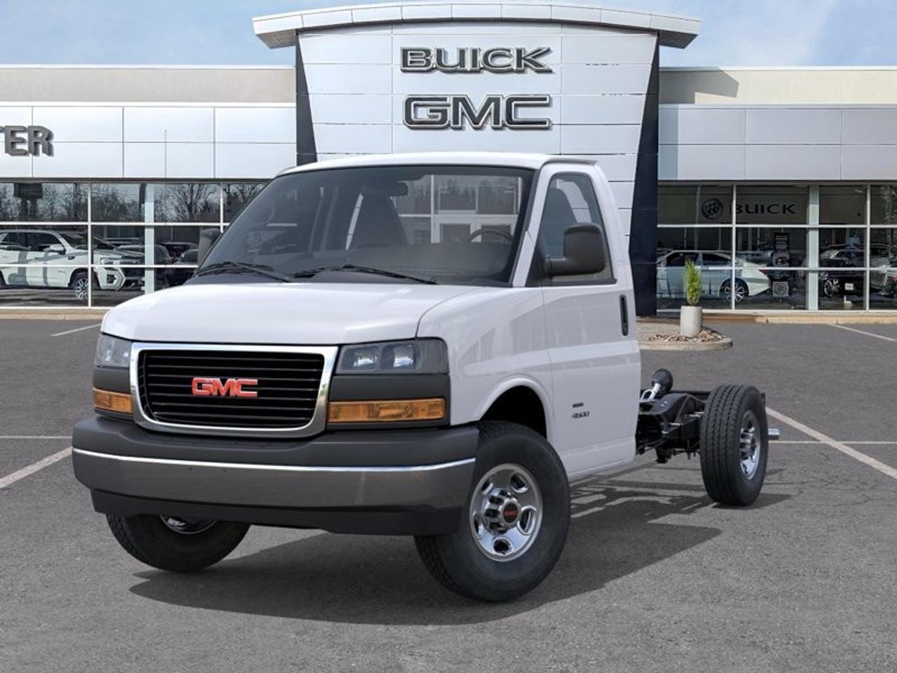 2026 GMC Savana Commercial Cutaway 3500 Van 139" Photo
