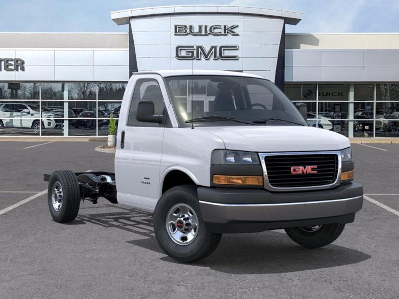 2026 GMC Savana Commercial Cutaway 3500 Van 139" Photo