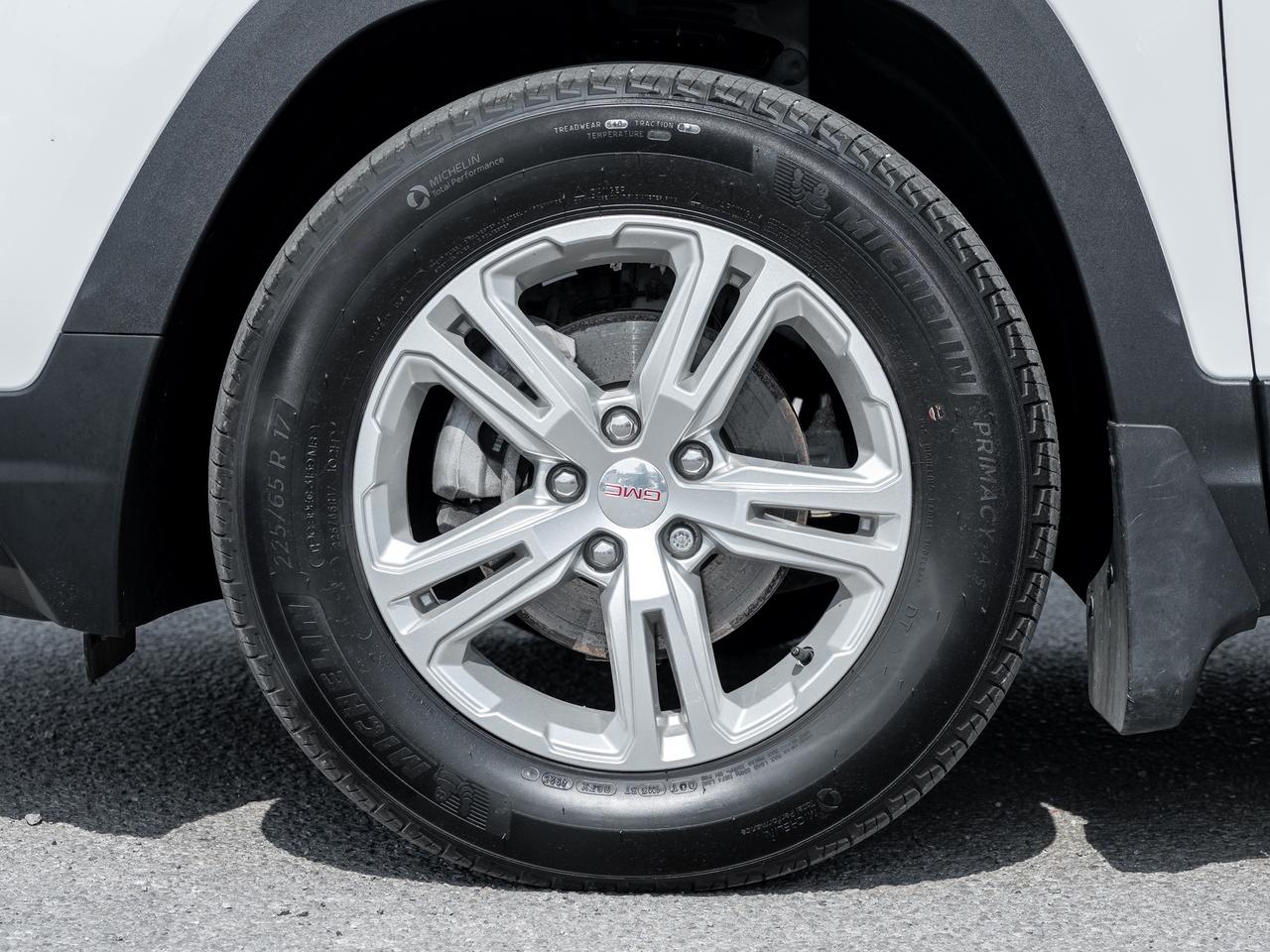 2024 GMC Terrain SLE 4dr Front-Wheel Drive Photo