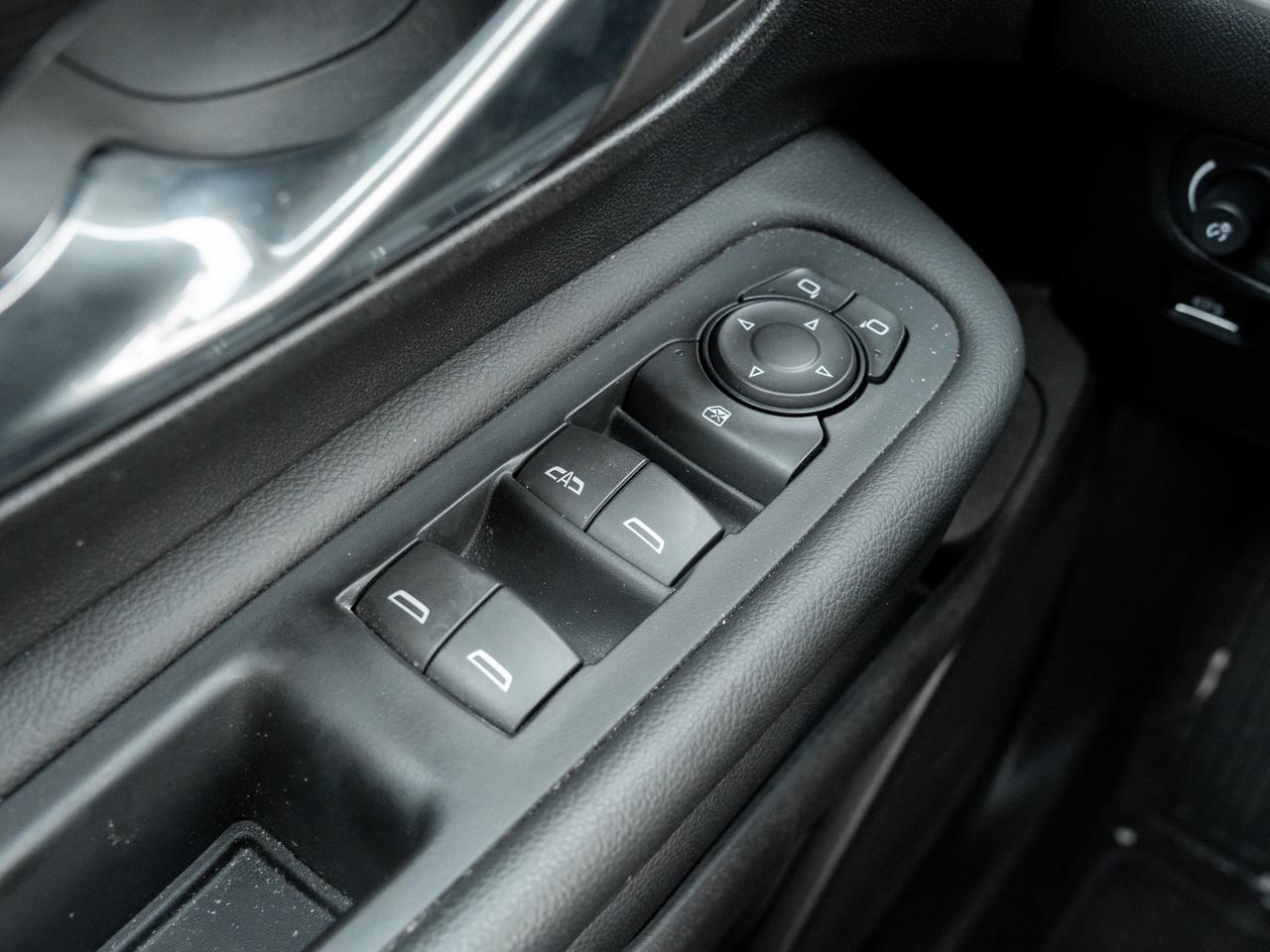 2024 GMC Terrain SLE 4dr Front-Wheel Drive Photo