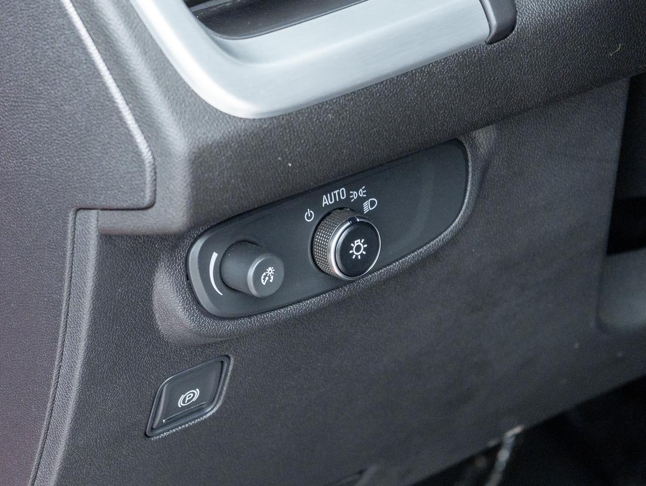 2024 GMC Terrain SLE 4dr All-Wheel Drive Photo